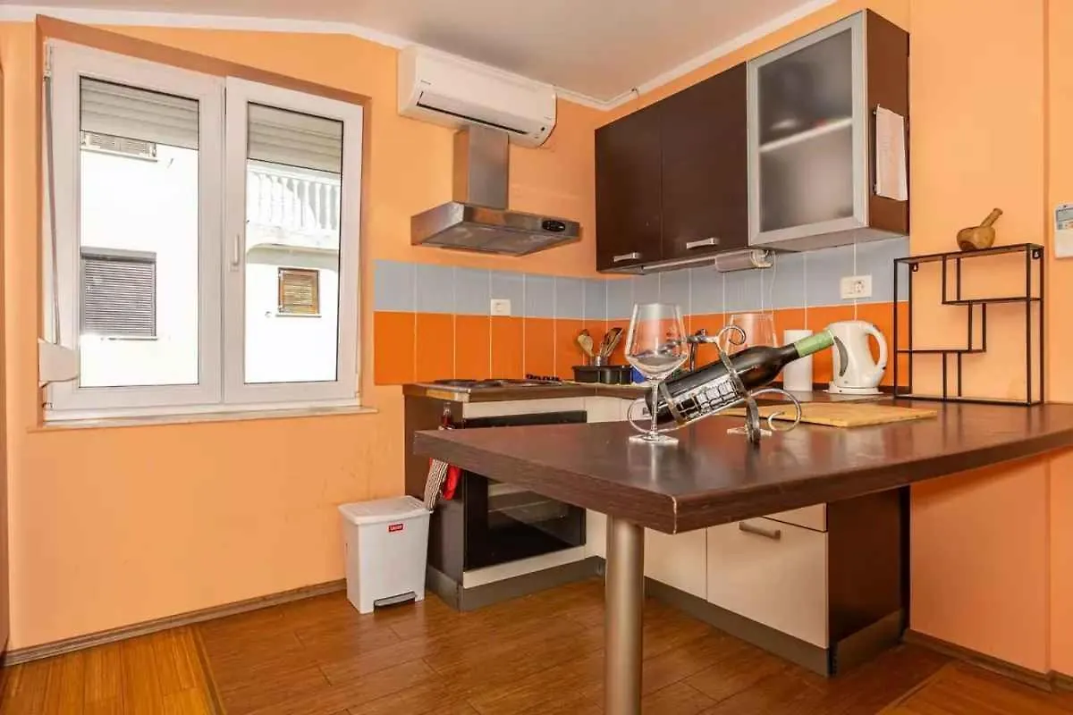 Apartment in Crikvenica 14225